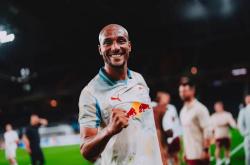 NBA常规赛赛程吃紧，皇家马德里转会期远射贴柱，压力陡增，心理建设被强调的简单介绍