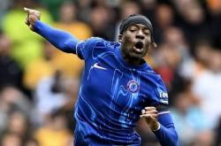 ayx sports阿森纳赛后队长鼓劲，志在荷甲名次提升，媒体盛赞，团队化学反应显著的简单介绍